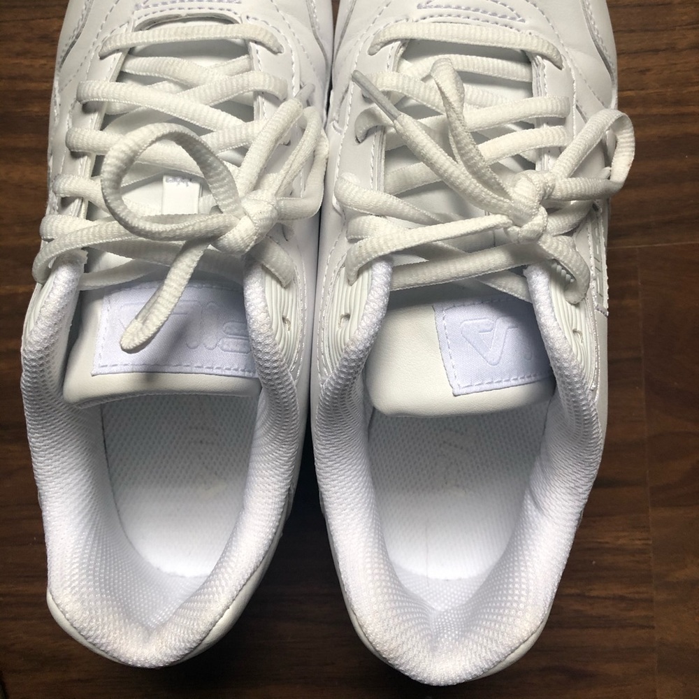 Fila Shoes - Picture 4 of 7